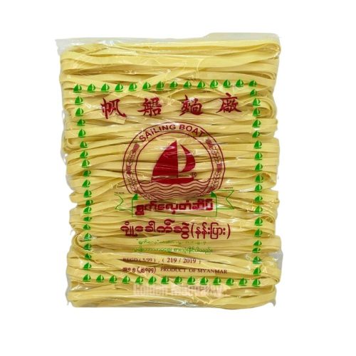 Sailing Boat Dried Wheat Noodle (Flat) ရွက်လှေတံဆိပ် နန်းပြားခေါက်ဆွဲ